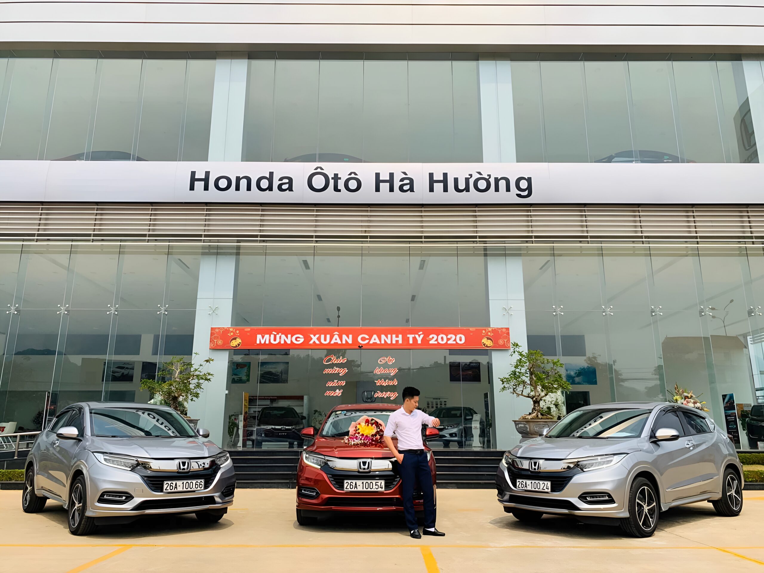 Thiết kế nội thất showroom Honda