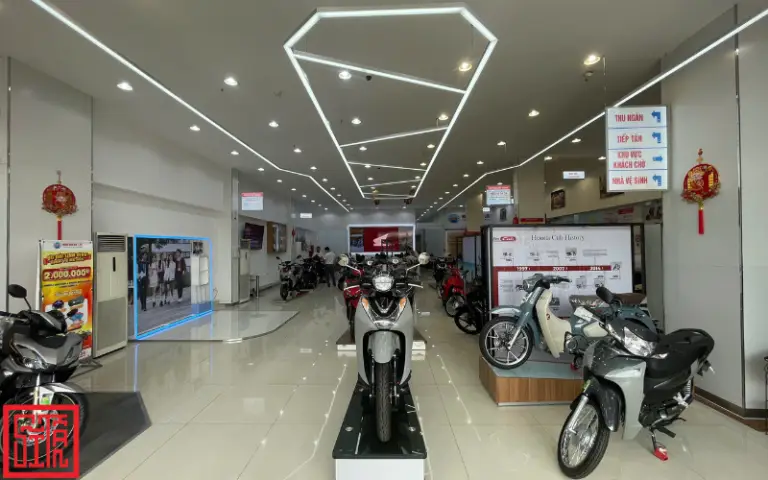 Không gian hoàn thiện thi công nội thất showroom Honda Hồng Đức 10 – Sóc Trăng.