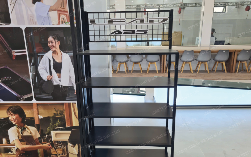 Kệ trưng bày phụ kiện xe LEAD ABS thiết kế khung sắt sơn tĩnh điện – Sĩ Tấn